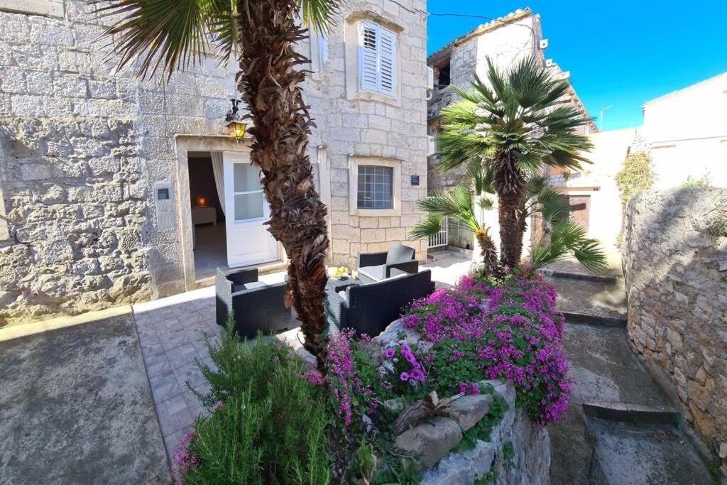 Studio Apartment Marella Vis Exterior photo