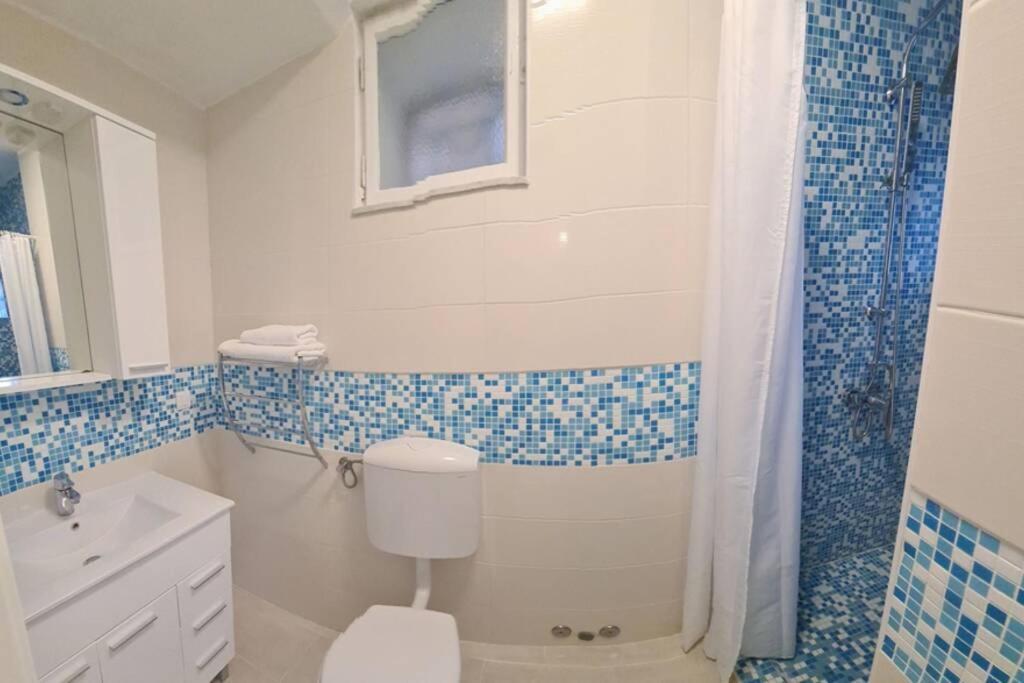 Studio Apartment Marella Vis Exterior photo